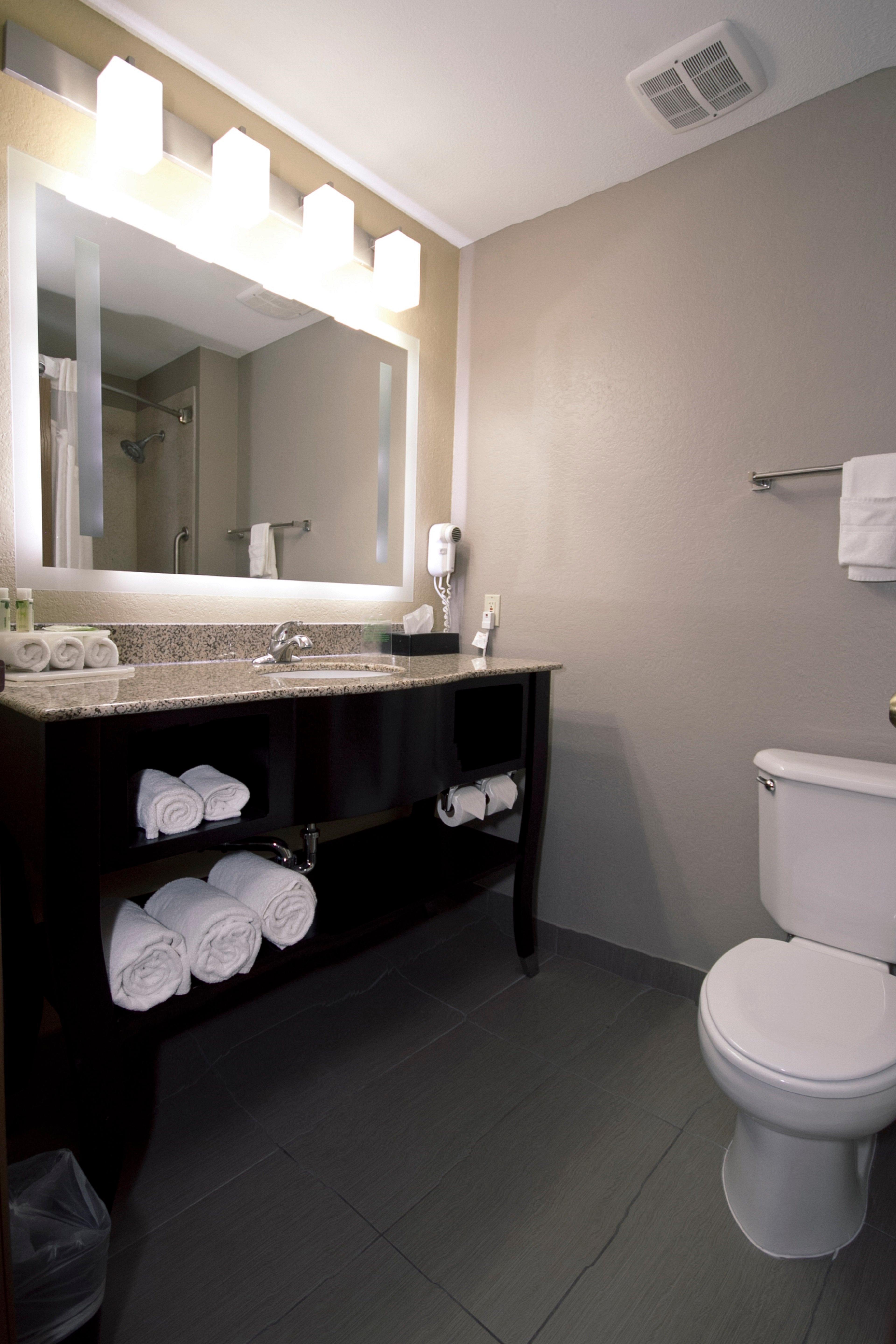 Holiday Inn Express Adrian By Ihg Ngoại thất bức ảnh