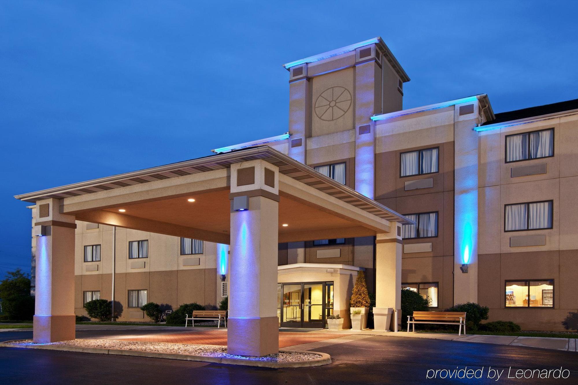 Holiday Inn Express Adrian By Ihg Ngoại thất bức ảnh