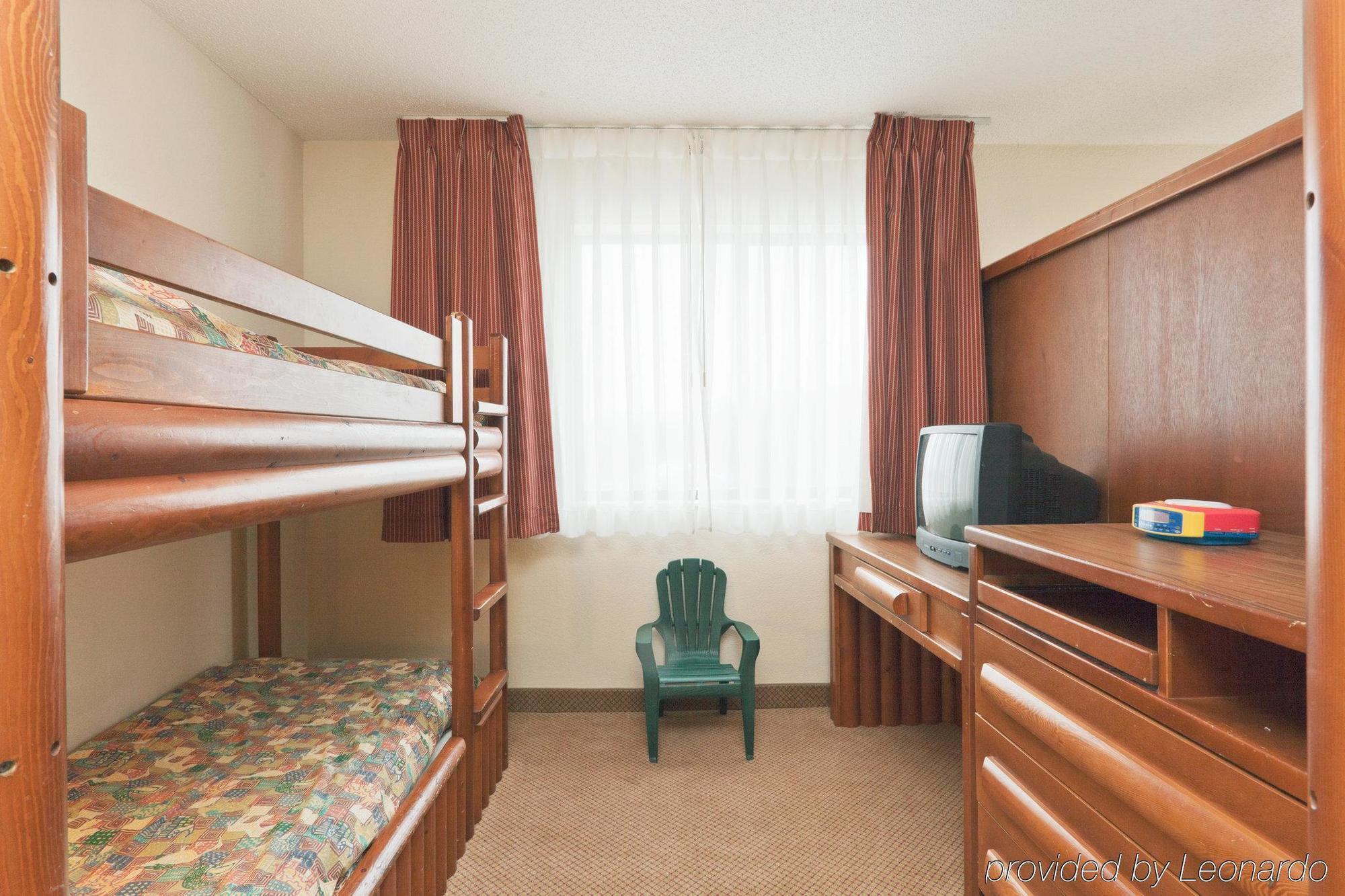 Holiday Inn Express Adrian By Ihg Phòng bức ảnh